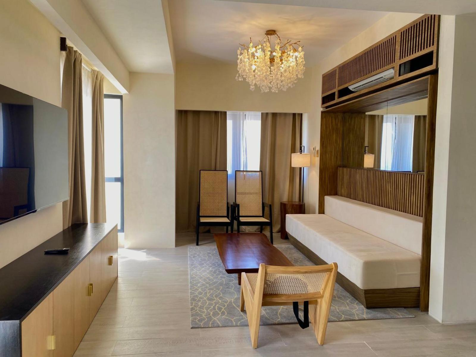 Elijah Hotel 다스마리냐스 외부 사진