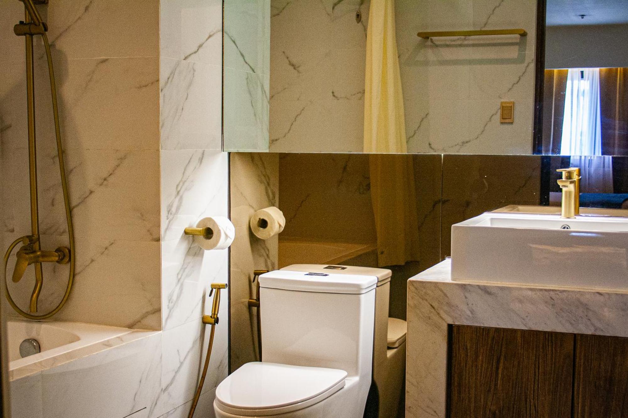 Elijah Hotel 다스마리냐스 외부 사진