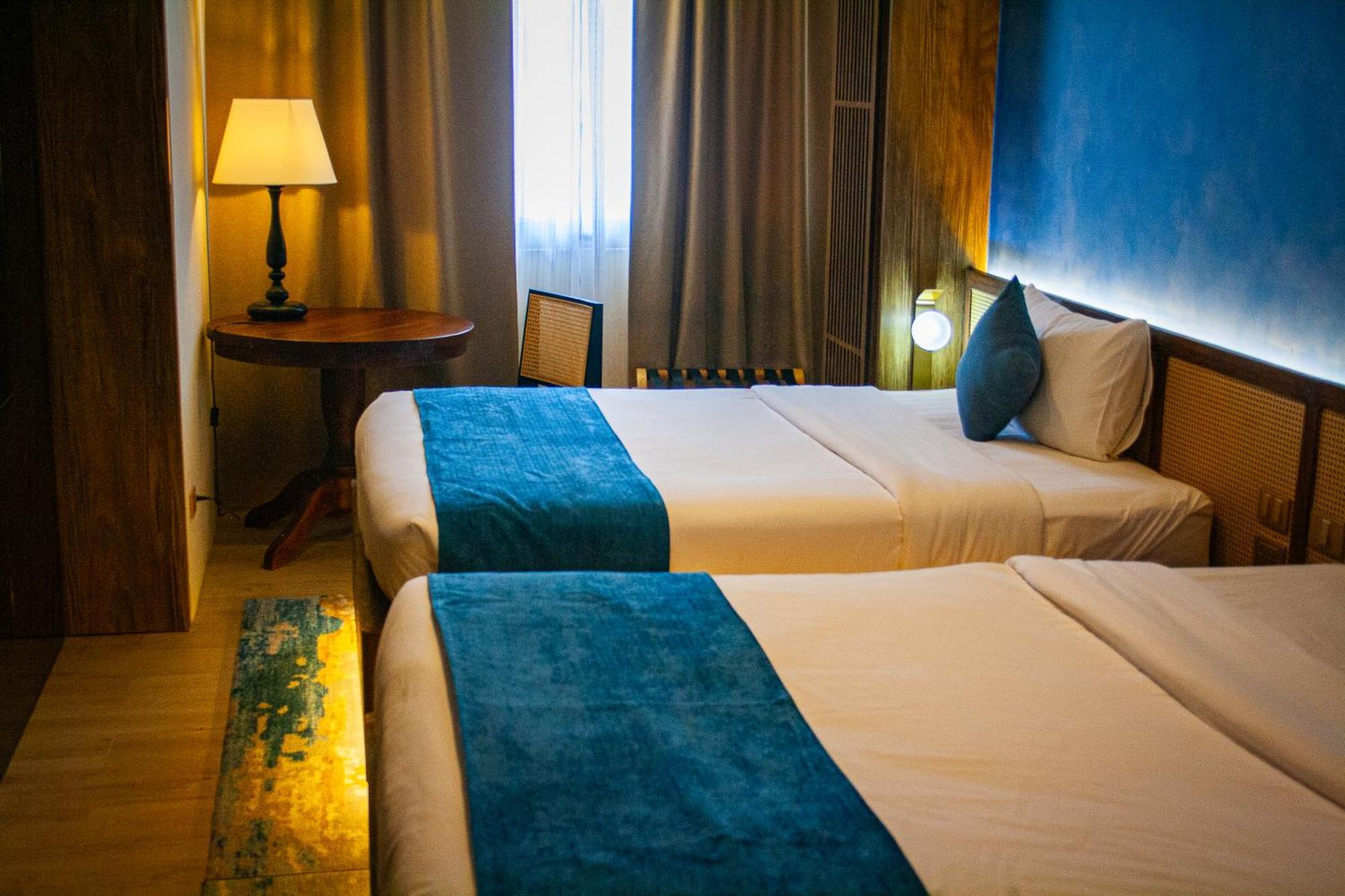 Elijah Hotel 다스마리냐스 외부 사진